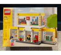 LEGO 40574 Brand Retail Store (Exclusive Set) - New & Sealed