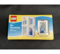LEGO 850423 Minifigure Presentation Boxes | Blue Classic Spaceman | New Sealed
