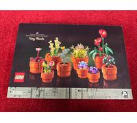 LEGO® Icons 10329 Tiny Plants