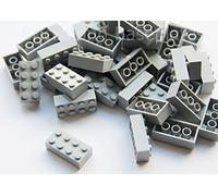 LEGO® BRICKS: 100 x LIGHT GREY 2x4 Pin Part 3001 Dimensions (LxWxH): 1.6cm x 3.2cm x 1.1cm FREE UK TRACKED POSTAGE Taken from sets Supplied in Bricks and Baseplates® Sealed Packaging