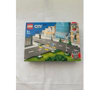 LEGO® City 60304 Road Plates