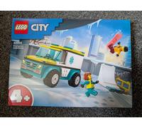 LEGO CITY: Emergency Ambulance and Snowboarder (60403) - BNIB - Free P&P