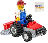 LEGO City: Gardener on Lawn Tractor - Landscaper