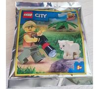 LEGO City Jessica Sharpe Minifigure and Baby Lion Foil Pack Set 952112 (Bagged)