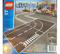LEGO CITY: T-Junction & Curved Road Plates 7281 - New in Pack see Photos Layout