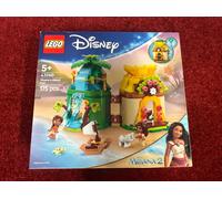 LEGO ǀ Disney Princess Moana’s Island Fun Building Toy 43260