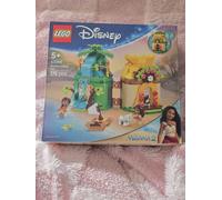 LEGO ǀ Disney Princess Moana’s Island Fun Building Toy 43260
