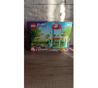 LEGO Friends: Pet Clinic (41695)