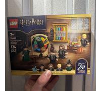 LEGO Harry Potter 76460 Hogwarts Castle - Sorting Hat Ceremony, Hermione & Draco