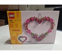 LEGO Heart Ornament Toy - Kids' Arts & Crafts Kit incl. a Display Model with Flowers, Leaves & Smaller Hearts - Birthday Gift for 9+ Year Old Girls & Boys - 40638
