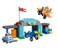 LEGO Planes Skipper's Flight School
