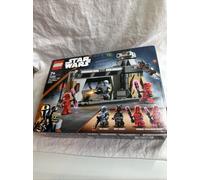 LEGO Star Wars: Paz Vizsla and Moff Gideon Battle 75386 NEW BOXED SEALED Disney