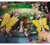 LEGO Wicked Glinda's Wedding Day with Butterfly Toys 75688
