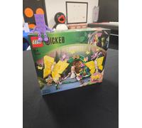 LEGO Wicked Glinda's Wedding Day with Butterfly Toys 75688