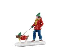 LEMAX Figures Snowy Walk in Resin H6.8 x 7.3 x 3.2 cm