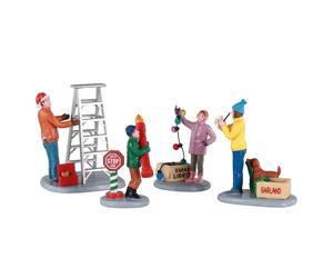 Lemax Figurine, Getting Ready To Decorate, Set of 4
