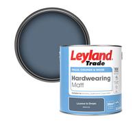 Leyland Trade Hardwearing Matt Emulsion Paint License To Dream (Ppg10-22) 2.5L