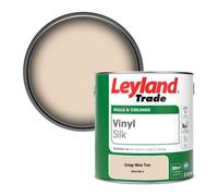 Leyland Trade Vinyl Silk Walls & Ceilings Emulsion Paint Crisp Won Ton (Ppg1202-3) - 2.5L