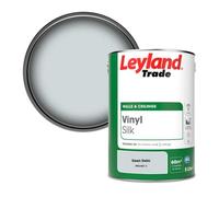 Leyland Trade Vinyl Silk Walls & Ceilings Emulsion Paint Dawn Swim (Ppg1001-3) - 5L