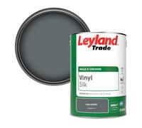 Leyland Trade Vinyl Silk Walls & Ceilings Emulsion Paint Improbable (Ppg1011-5) - 5L