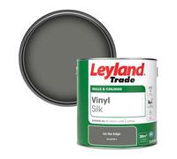 Leyland Trade Vinyl Silk Walls & Ceilings Emulsion Paint On The Edge (Ppg0998-6) - 2.5L