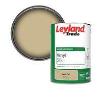 Leyland Trade Vinyl Silk Walls & Ceilings Emulsion Paint Sandy Pail (Ppg1104-4) - 5L