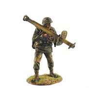 LIANGFANG 1/35 Resin Figure Model Building WWII Panzer Grenadier with Panzerschreck Unassembled and Unpainted kit
