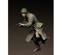 LIANGFANG 1/35 Resin Figure Model Kit-C186 Russian Infantryman Unassembled and Unpainted kit