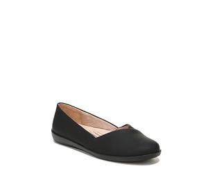 LifeStride Women's Notorious Ballet Flat, Black, 5.5 UK