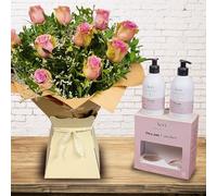 Lilac Rose Bouquet - Premium Hand-Tied Fresh Lilac Roses - Next Day Prime Delivery - Ideal for Birthdays, Anniversaries, and Special Occasions (+ Gift Set)