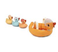 Mom duck and her magnetic ducklings