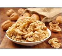 Lily's Indian Vegetarian Cuisine Present Walnuts Halves Whole Raw Prime Light Natural Walnut Halfs Kernels - No Shell Large Bulk Bag for Human Consumption - Wal nut (Packaging May Vary) 700 Gm