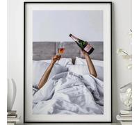 LIMAIDUO Woman Drinking Wine in Bed Poster Canvas Print, Feminist Poster, Bar Wall Decor Print,Girl Room Decor, Wall Decor 50x70cm frame