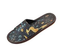 Linnyio Flower Cartoon Art Giraffes Travel Beach Slippers for Youth Lightweight Waterproof Open Toe Sandals Non-Slip for Indoor & Outdoor Women Men