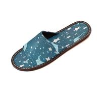 Linnyio Repeating Cute Giraffes Travel Beach Slippers for Youth Lightweight Waterproof Open Toe Sandals Non-Slip for Indoor & Outdoor Women Men