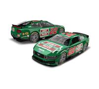 Lionel Racing Joey Logano 2025 Hunt Brothers Pizza Green Diecast Car 1:24 Scale