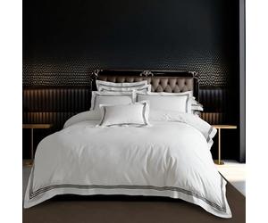 Lions White Double Duvet Cover Sets - Soft Luxury Poly Cotton Embroidered White Bedding with 2 Matching Pillowcases, Hotel Quality Quilt Covers, 200x200cm