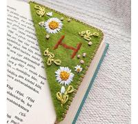 Litthing Hand Embroidered Corner Bookmark, 26 Letters Personalised Seasons Felt Triangle Bookmarks Gifts for Book Lovers Men Women