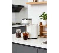 Living And Home 9 Bar Mini Portable Ce Espresso Coffee Machine 600W With 150Ml Tank In White White