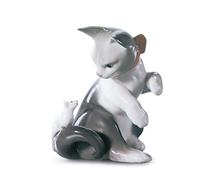 LLADRÓ Cat And Mouse Figurine. Porcelain Figure Figure.
