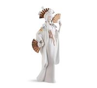 LLADRÓ Figurine 'Japanese Dancer'. Matte Porcelain Japanese Female Dancer.