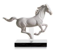 LLADRÓ Gallop I Horse Figurine. Porcelain Horse Figure.