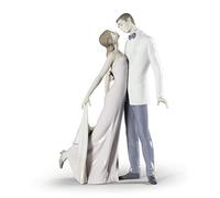 LLADRÓ Happy Anniversary Couple Figurine. Porcelain Figure Figure.