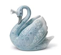 LLADRÓ The Swan Princess Figurine. Porcelain Figure Figure.