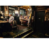 London Historical Pub Tour with Pilgrims and Pirates