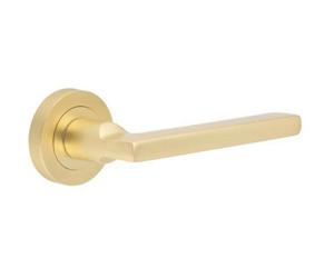 Loops Elegant Jet Door Handle In Satin Brass For Modern Interiors - Interior Handle