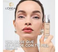 L'Oreal Paris - Accord Parfait Foundation Hyaluronic Acid 3.5.N 30 M - P2222z
