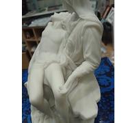Loving Jesus PIETA 6 1/4" WHITE
