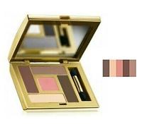 Luxe Eyeshadow Pallet in Cocoa Couture a selection of matte and pearlized eyeshadows by Avon
