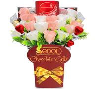 Luxury Christmas Chocolate Gift Bouquet for Her - Truffles, Heart-Shaped Chocolates, Scented Candles & Faux Roses - Gift for Women - Perfect for Christmas & Anniversary